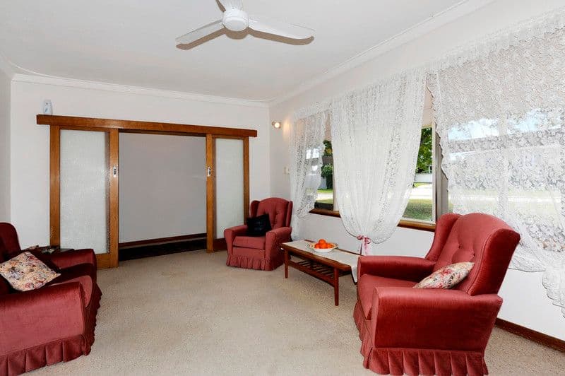 29 Waimea Road, SAFETY BAY WA 6169, Safety Bay - Thumbnail 2
