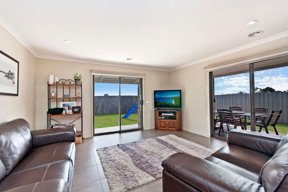 15 Thomas Place, WARRNAMBOOL VIC 3280, Warrnambool - Thumbnail 4