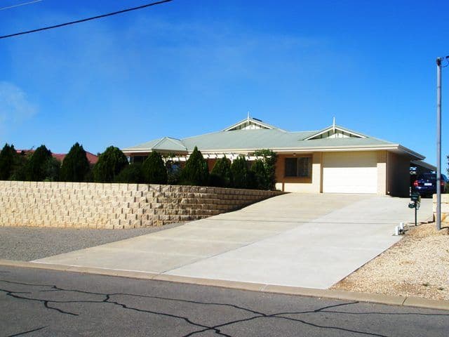 24 Honeysuckle Boulevard, WOORREE WA 6530, Woorree - Image 1