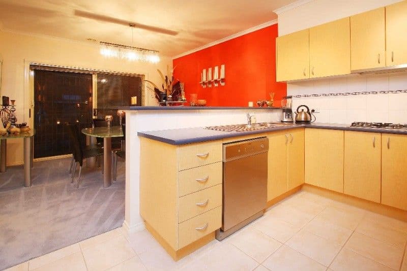 53 Bramble Crescent, BUNDOORA VIC 3083, Bundoora - Thumbnail 2