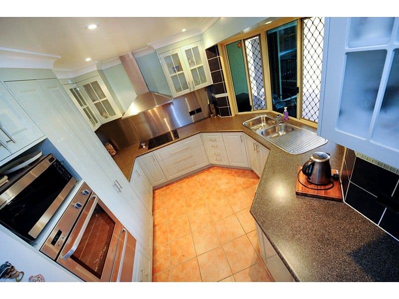 21 Standish Street, NORMAN GARDENS QLD 4701, Norman Gardens - Thumbnail 2