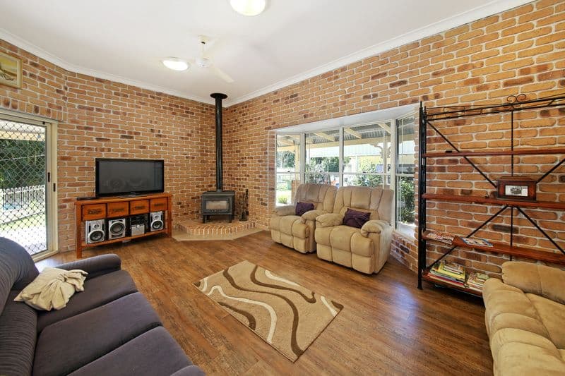 2 River Gum Close, Mooloolah Valley QLD 4553, Mooloolah Valley - Thumbnail 3