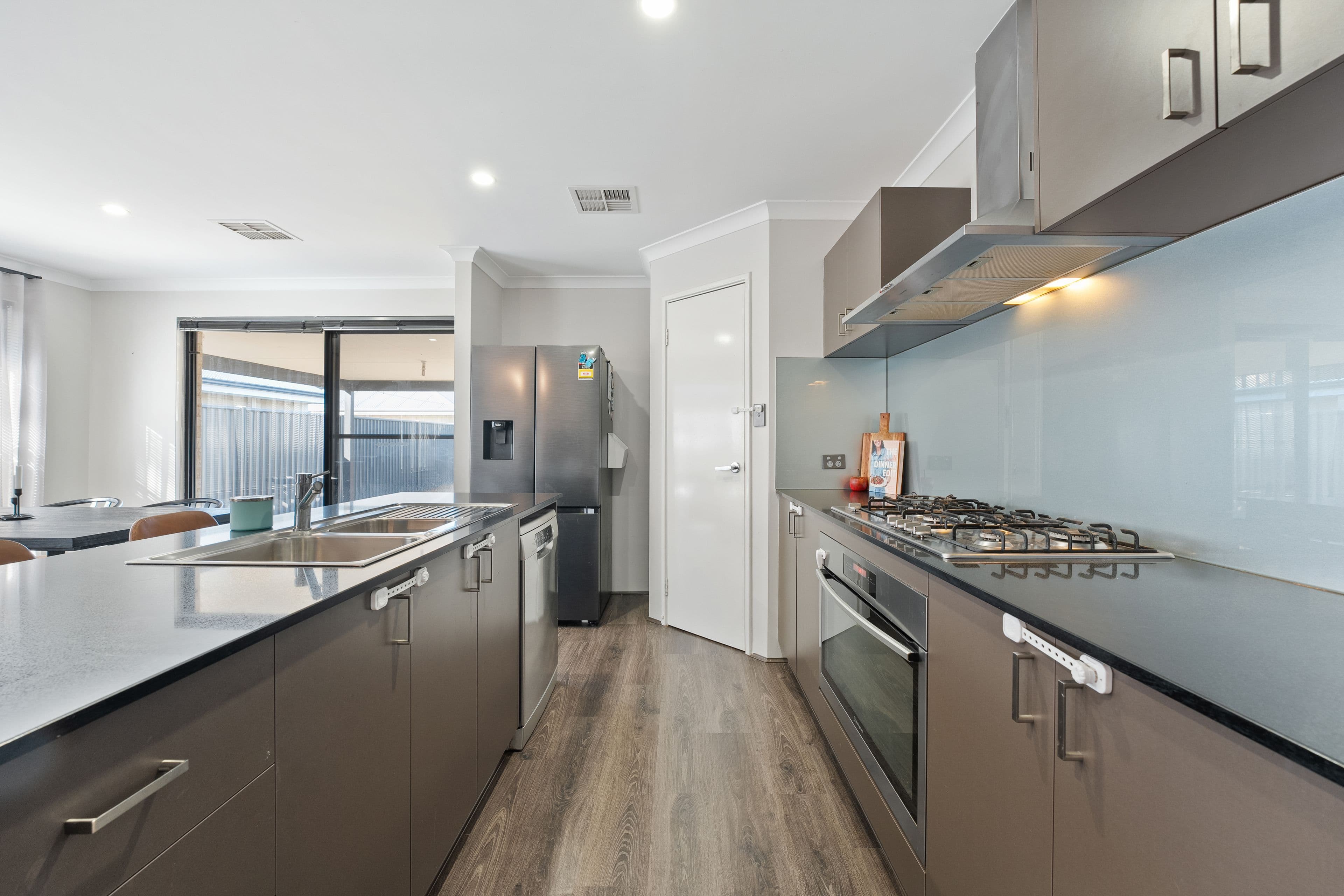 6 Kurrimine Street, Baldivis WA 6171, Baldivis - Thumbnail 6