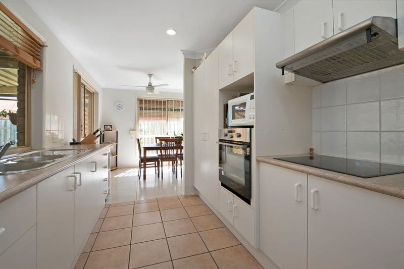 20 Agnes Court, DECEPTION BAY QLD 4508, Deception Bay - Thumbnail 2