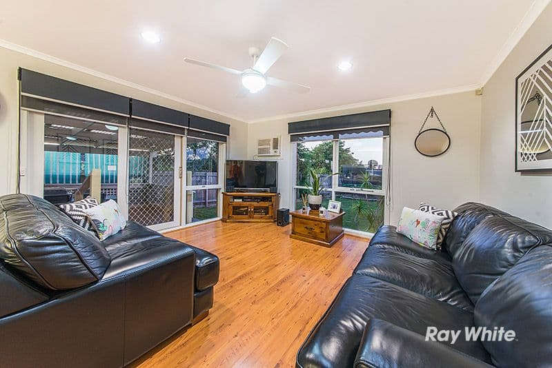67 Waverley Park Drive, Cranbourne North VIC 3977, Cranbourne North - Thumbnail 5