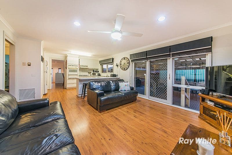 67 Waverley Park Drive, Cranbourne North VIC 3977, Cranbourne North - Thumbnail 6