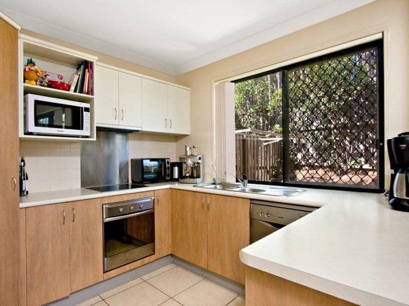 1 Pine Valley Drive, ROBINA QLD 4226, Robina - Thumbnail 3