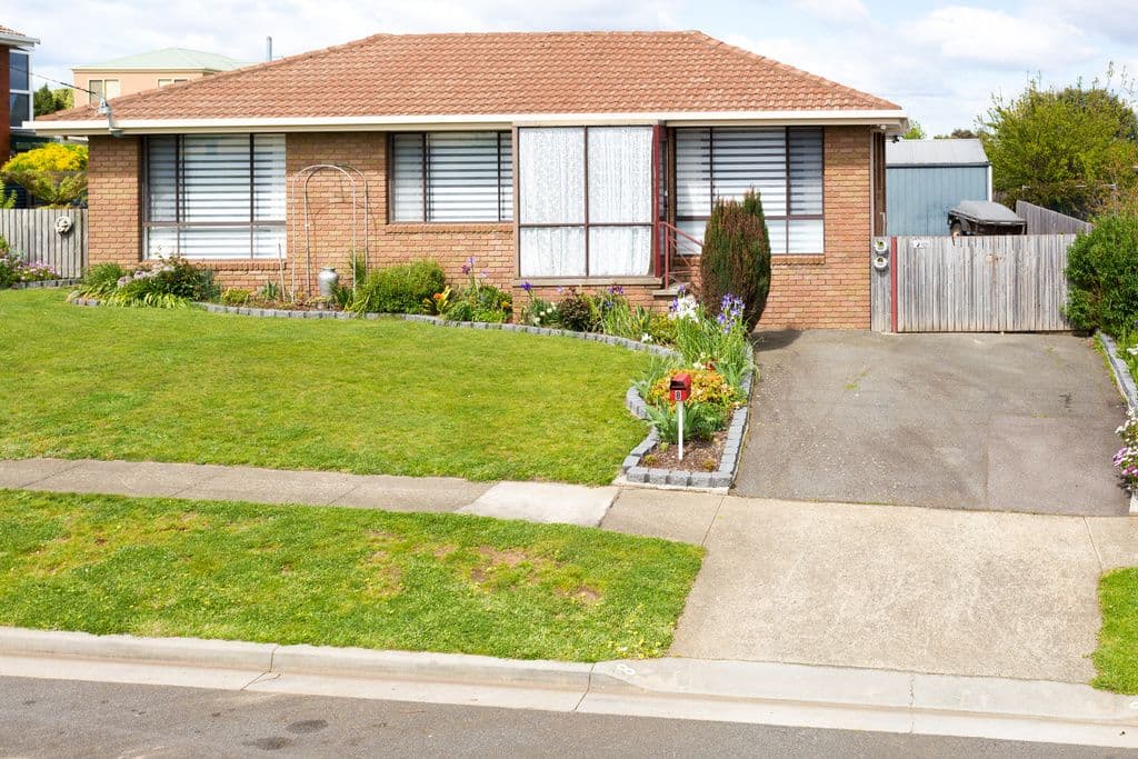 8 El Greco Court, Newnham TAS 7248, Newnham - Thumbnail 2
