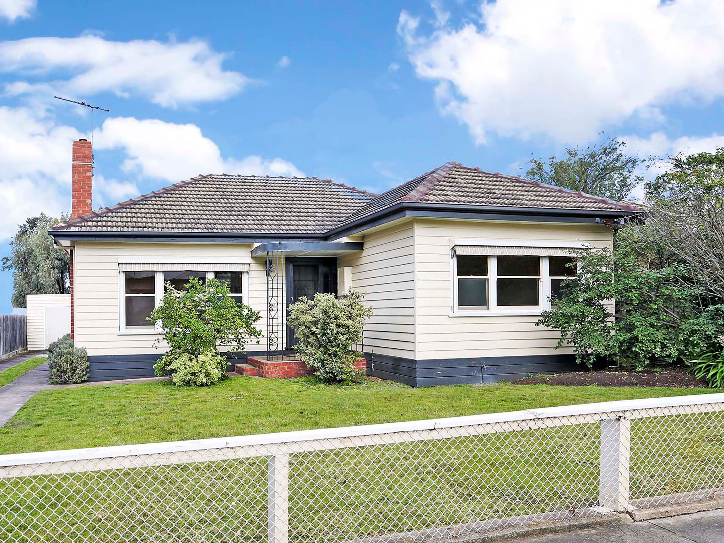 15 Tasman Avenue, Belmont VIC 3216, Belmont - Image 1