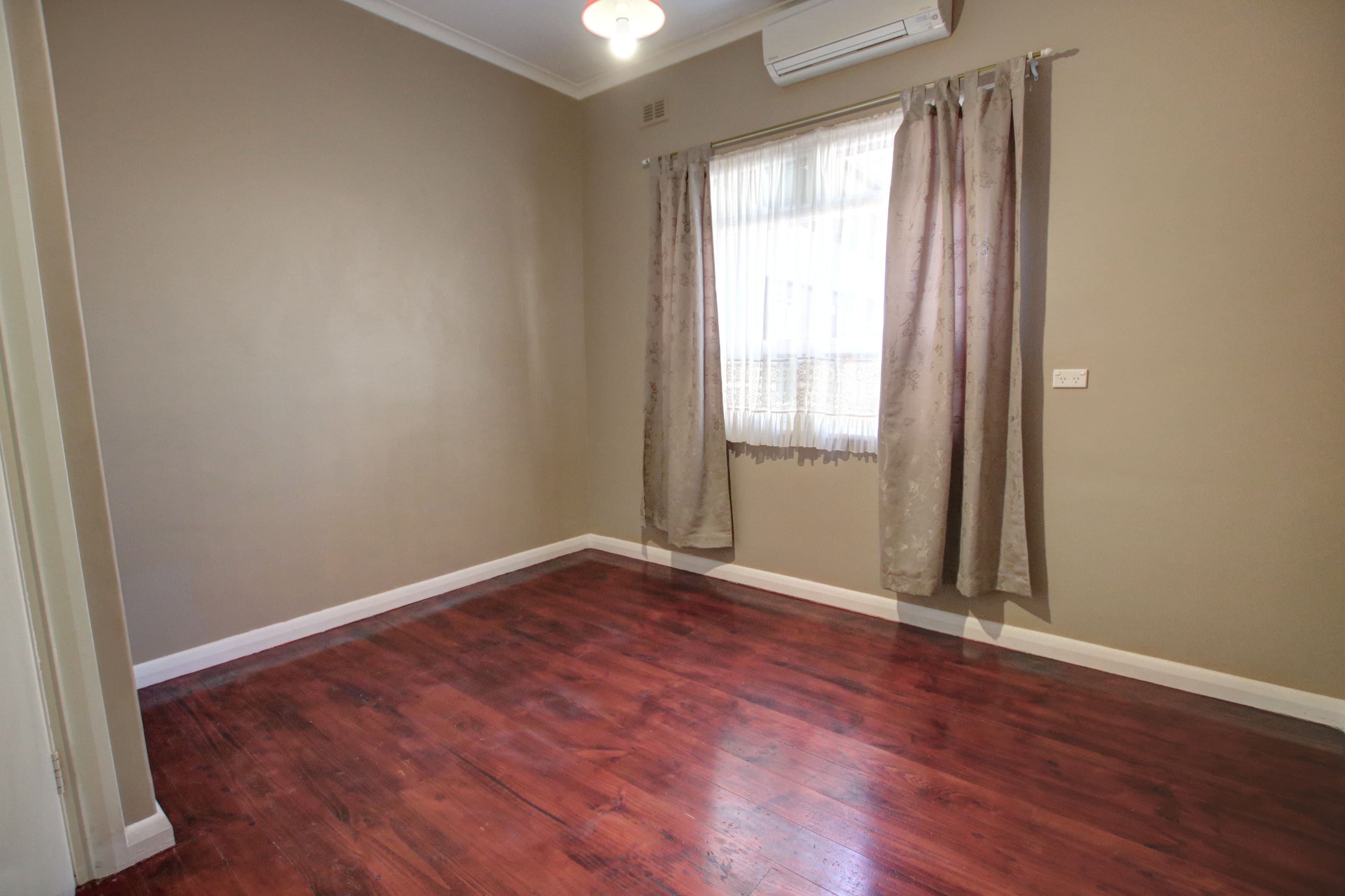 17 Coombe Terrace, Waikerie SA 5330, Waikerie - Thumbnail 6