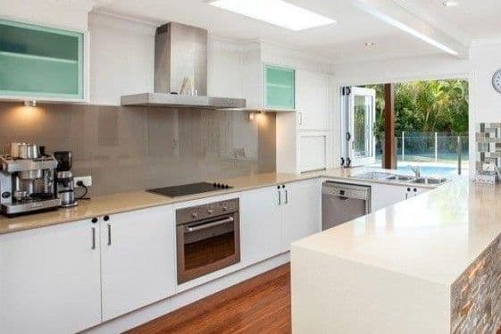 4 Coleto Crescent, Burleigh Waters QLD 4220, Burleigh Waters - Thumbnail 2