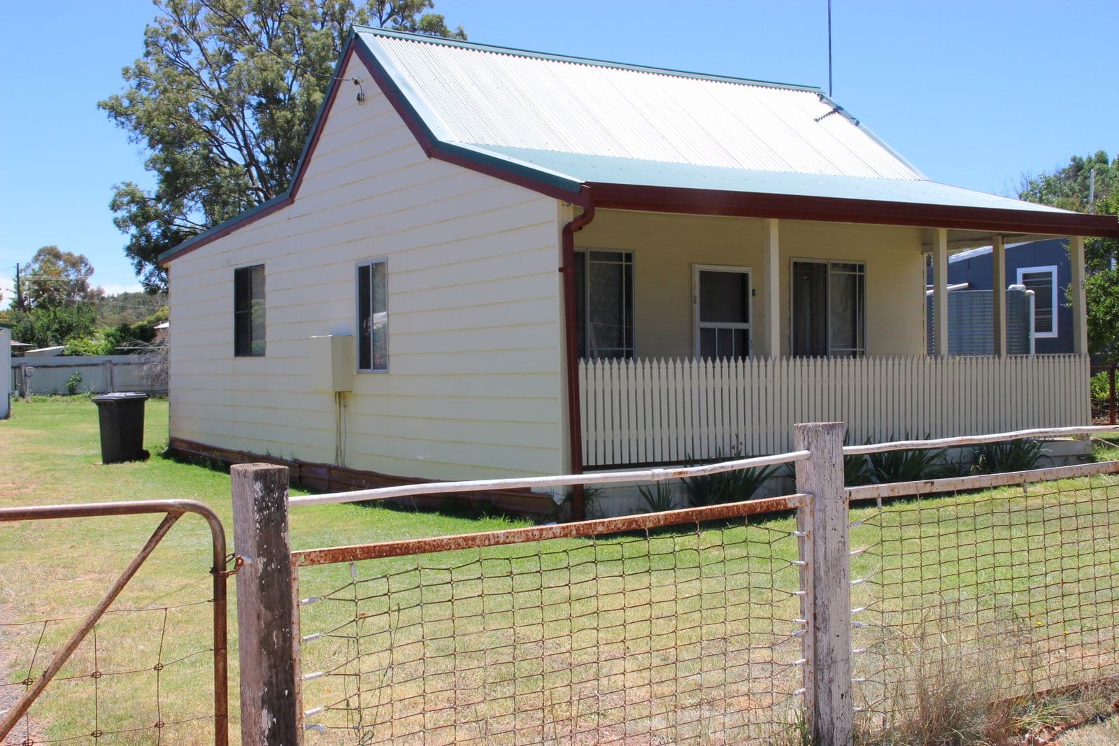 9 GORDON, Coonabarabran NSW 2357, Coonabarabran - Image 1