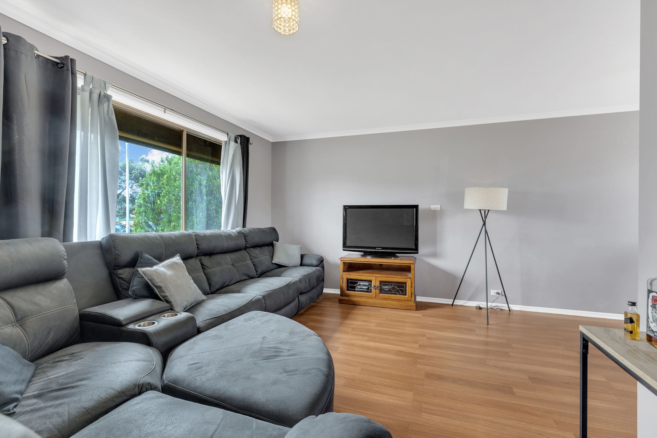 9 Gunnawarra Crescent, Craigmore SA 5114, Craigmore - Thumbnail 5