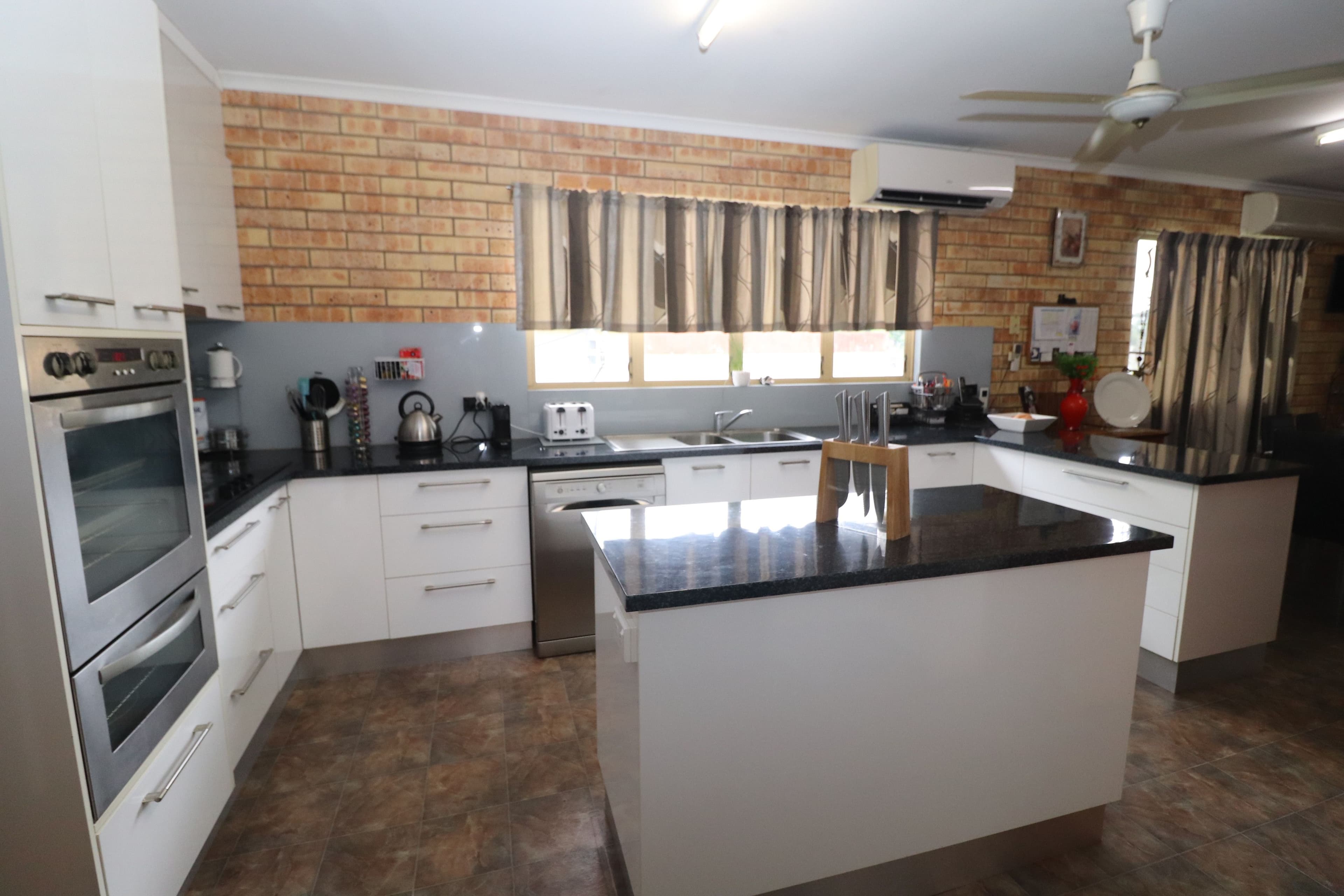 12 Stone River Road, Trebonne QLD 4850, Trebonne - Thumbnail 6