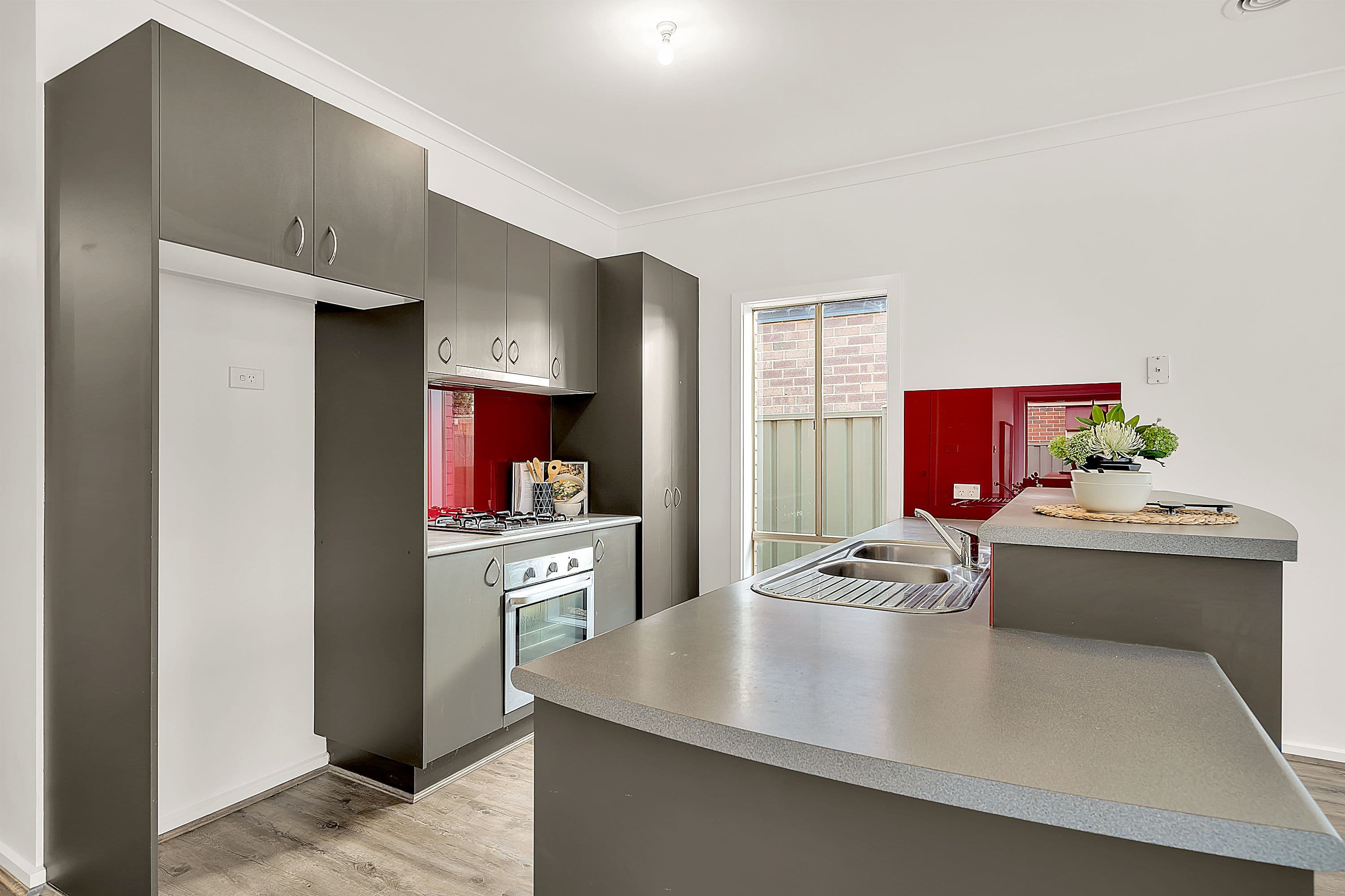 32 Chelsworth Loop, Craigieburn VIC 3064, Craigieburn - Thumbnail 2