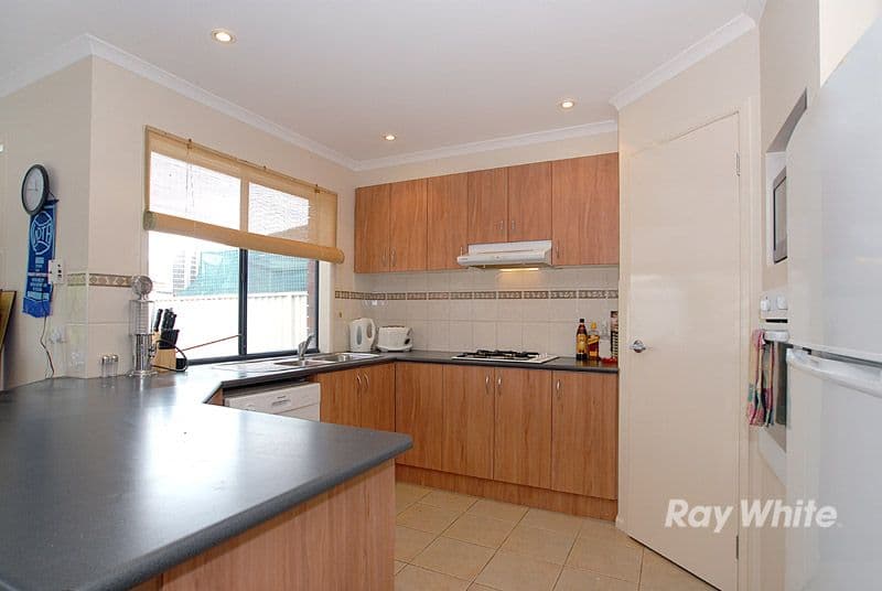 16 Howqua Place, PAKENHAM VIC 3810, Pakenham - Thumbnail 2