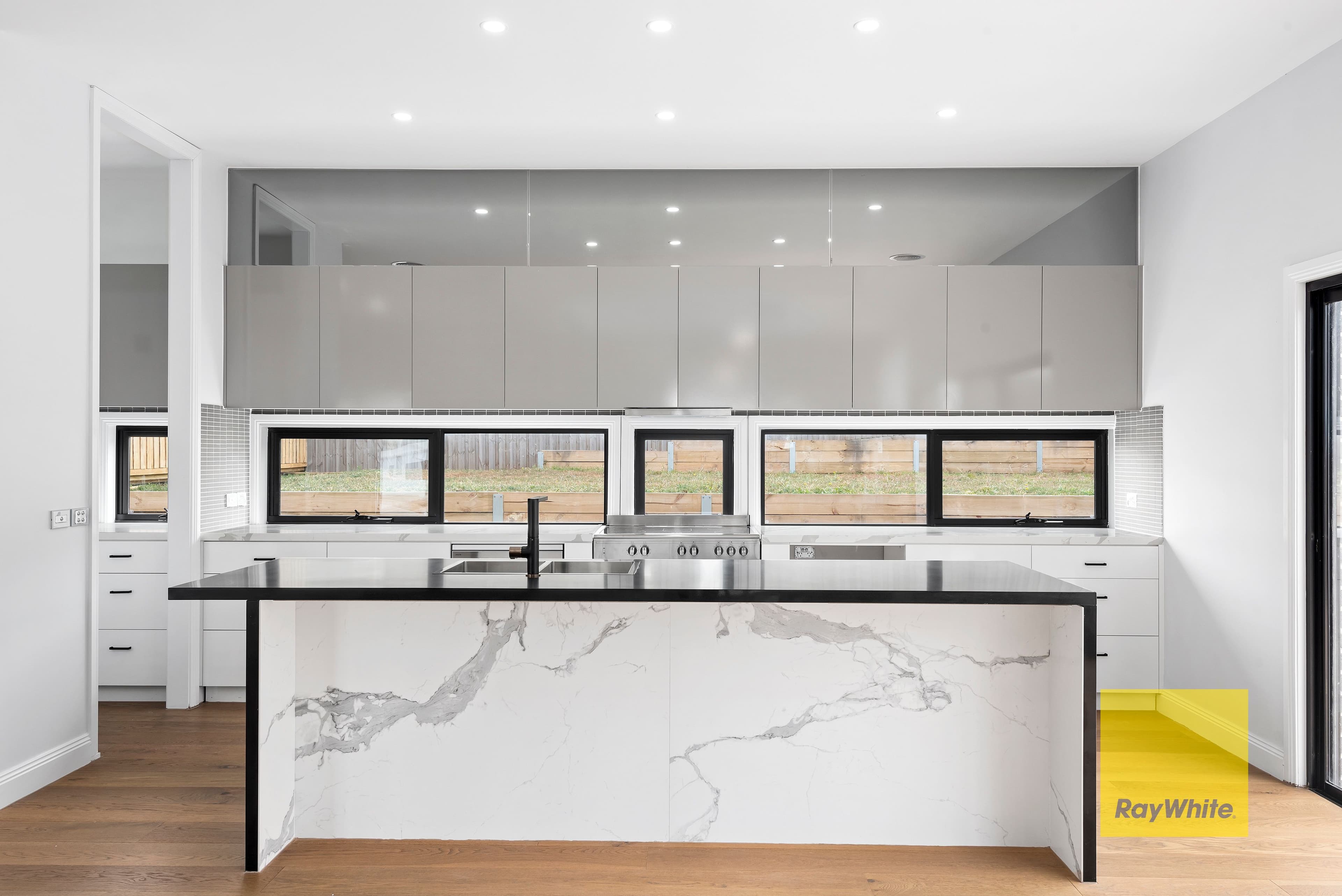 84 Highland Way, Highton VIC 3216, Highton - Thumbnail 2