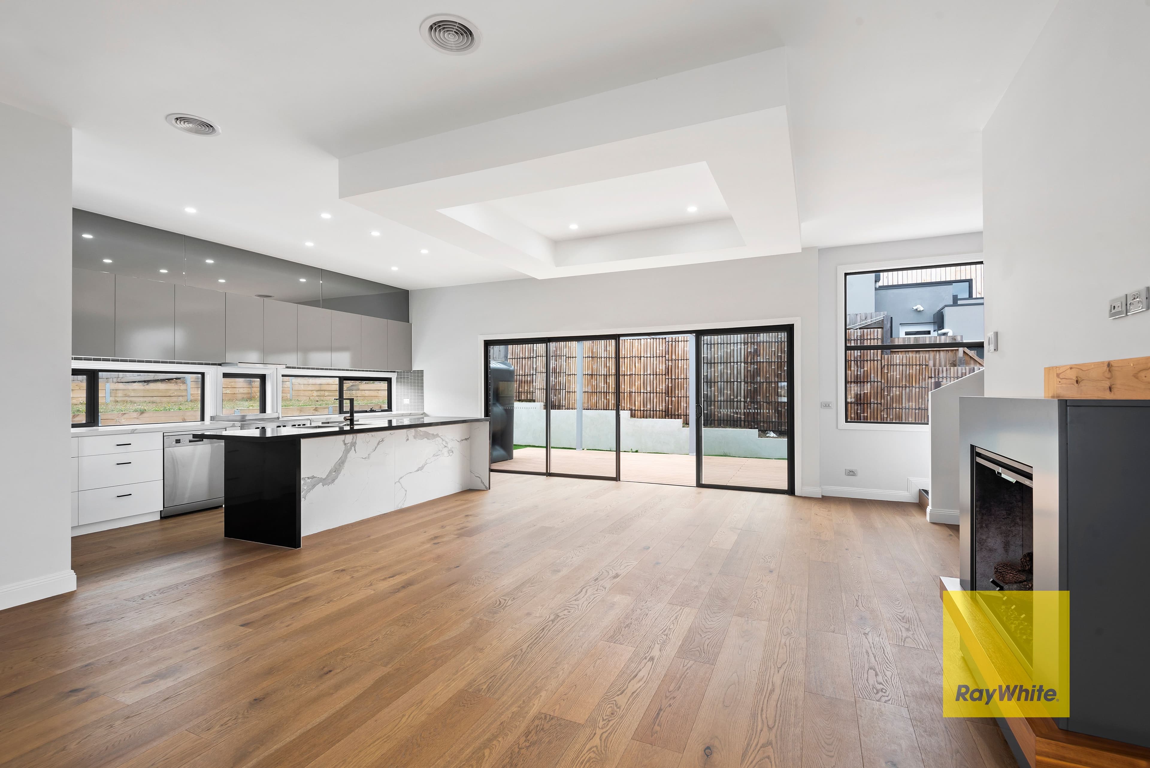 84 Highland Way, Highton VIC 3216, Highton - Thumbnail 5
