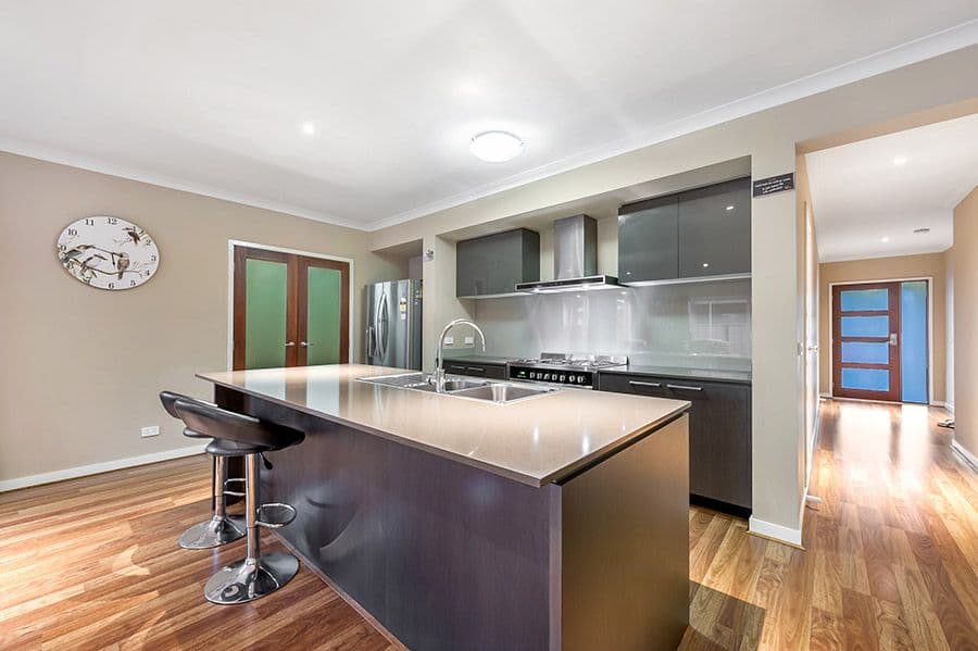 103 Gateshead Street, Craigieburn VIC 3064, Craigieburn - Thumbnail 3