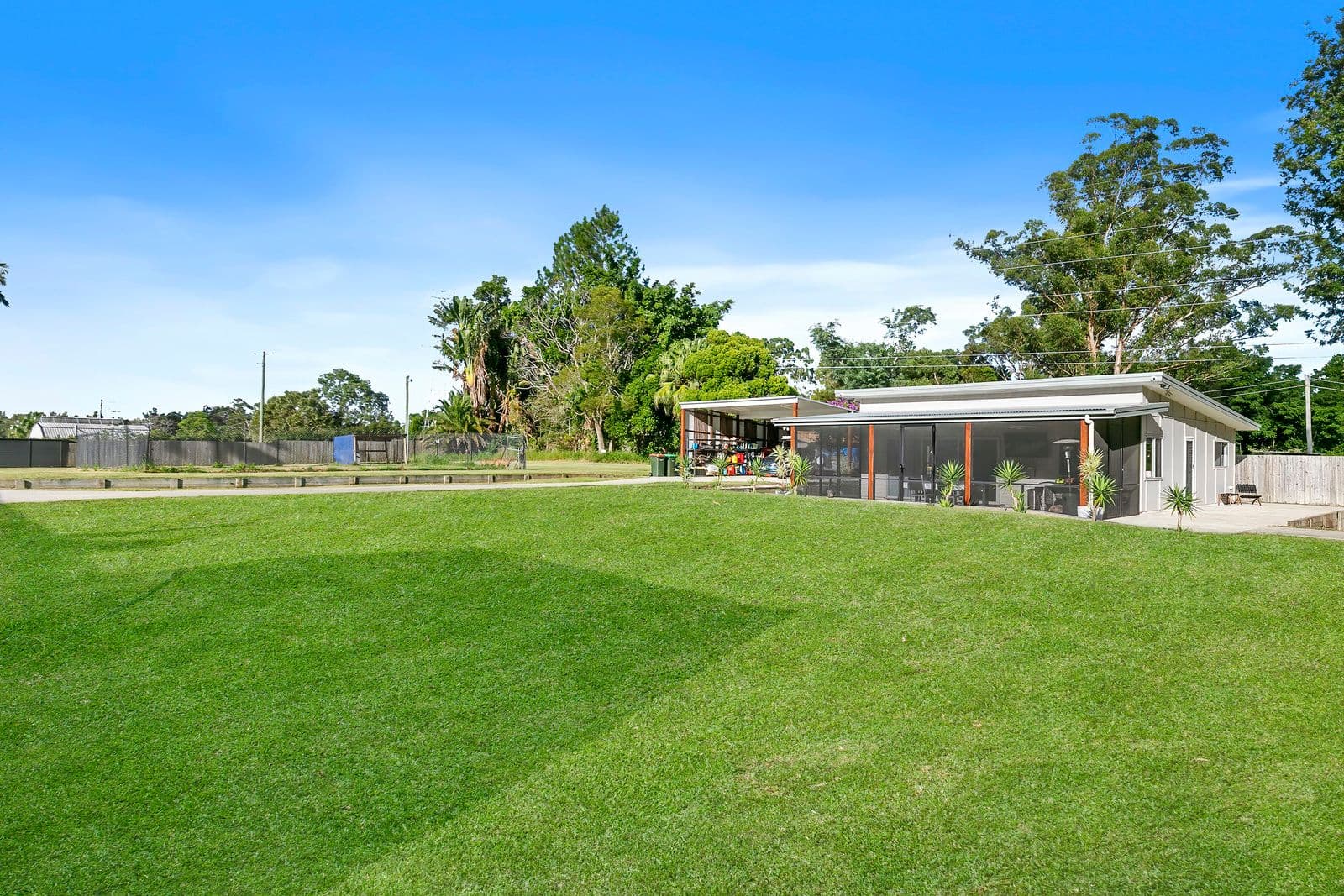38 Thompson Road, Beerwah QLD 4519, Beerwah - Thumbnail 2