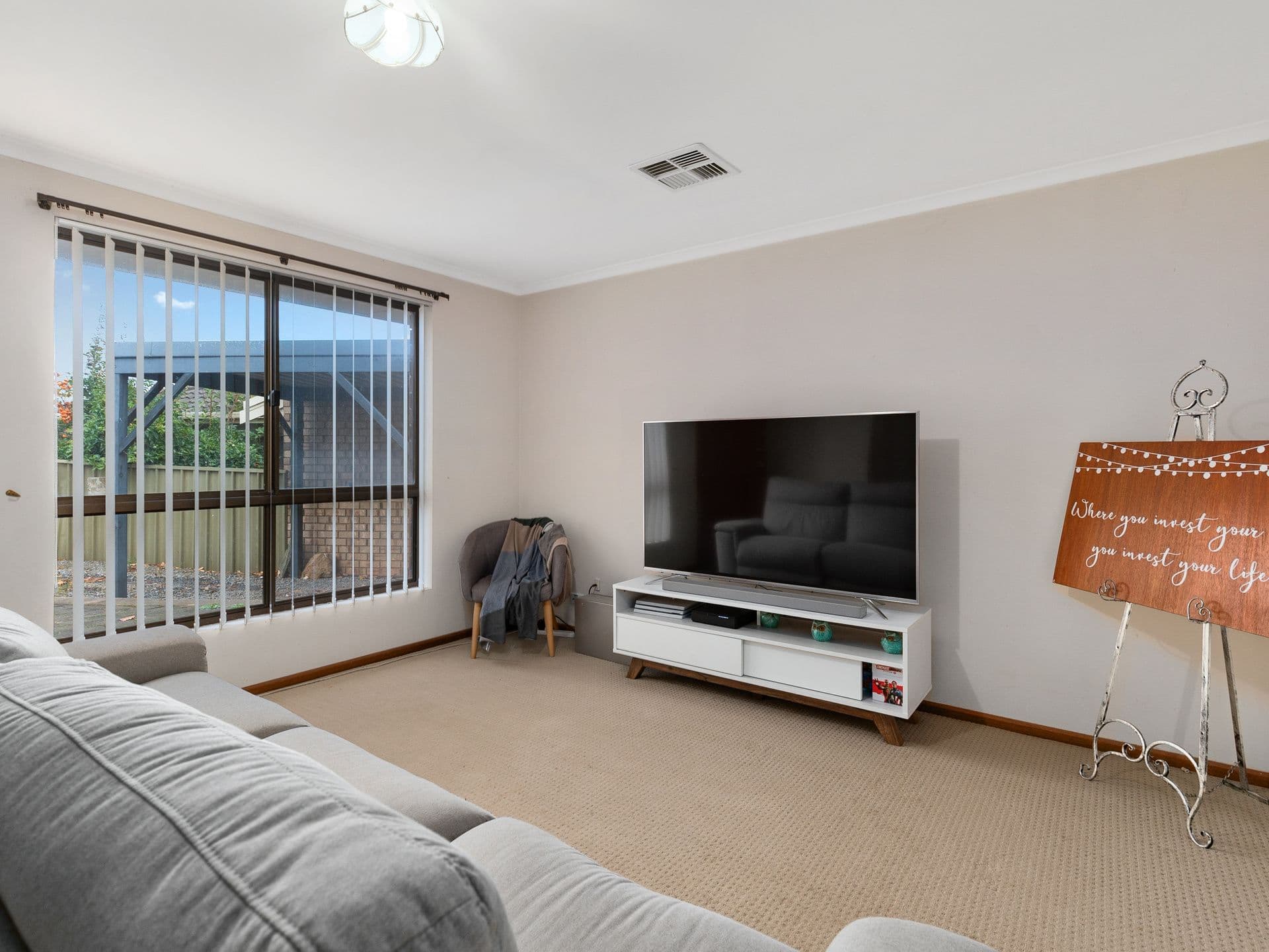 6 Coonawarra Close, Woodcroft SA 5162, Woodcroft - Thumbnail 3
