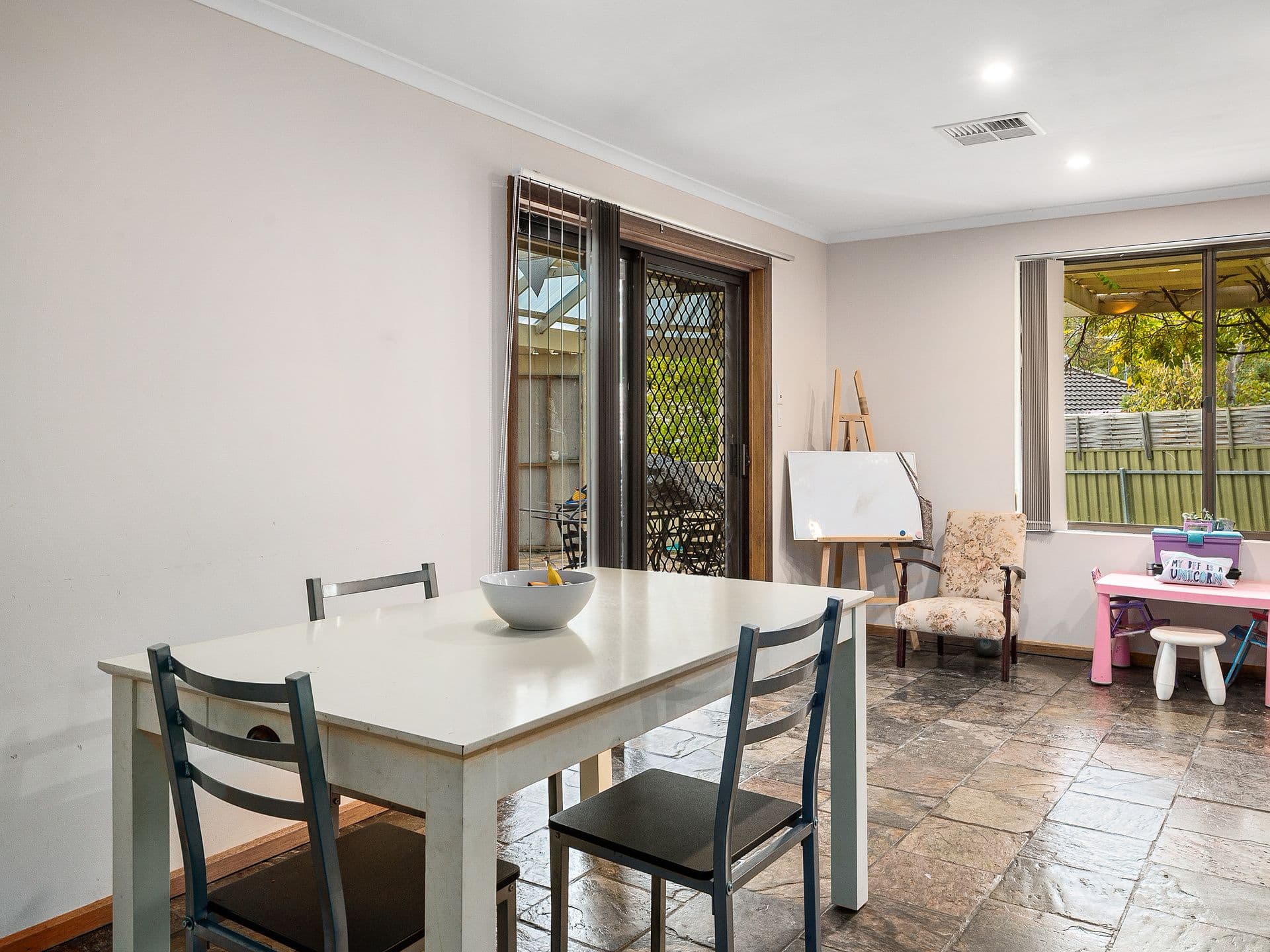 6 Coonawarra Close, Woodcroft SA 5162, Woodcroft - Thumbnail 5