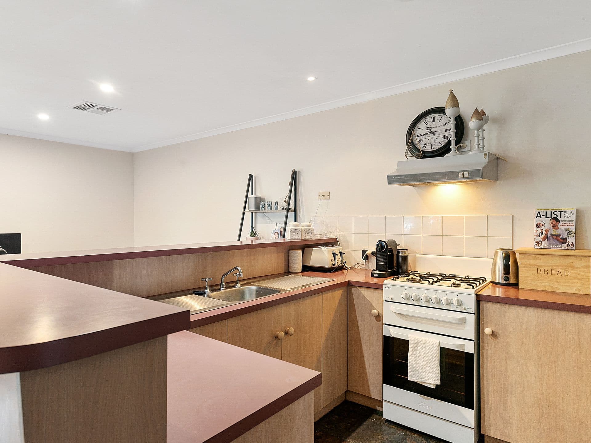 6 Coonawarra Close, Woodcroft SA 5162, Woodcroft - Thumbnail 6