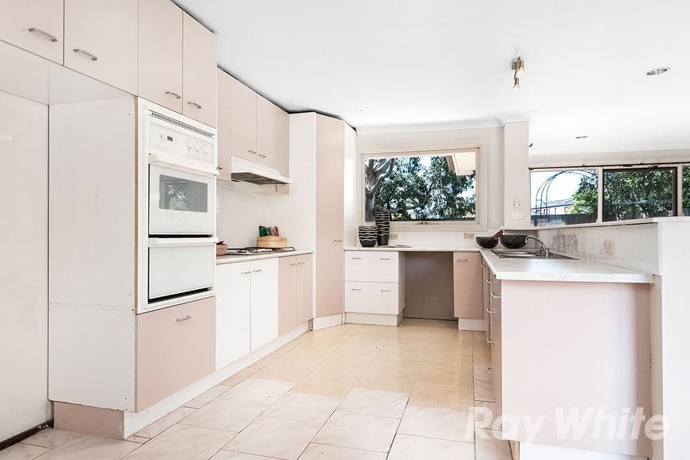 5 Agnes Court, Glen Waverley VIC 3150, Glen Waverley - Thumbnail 4
