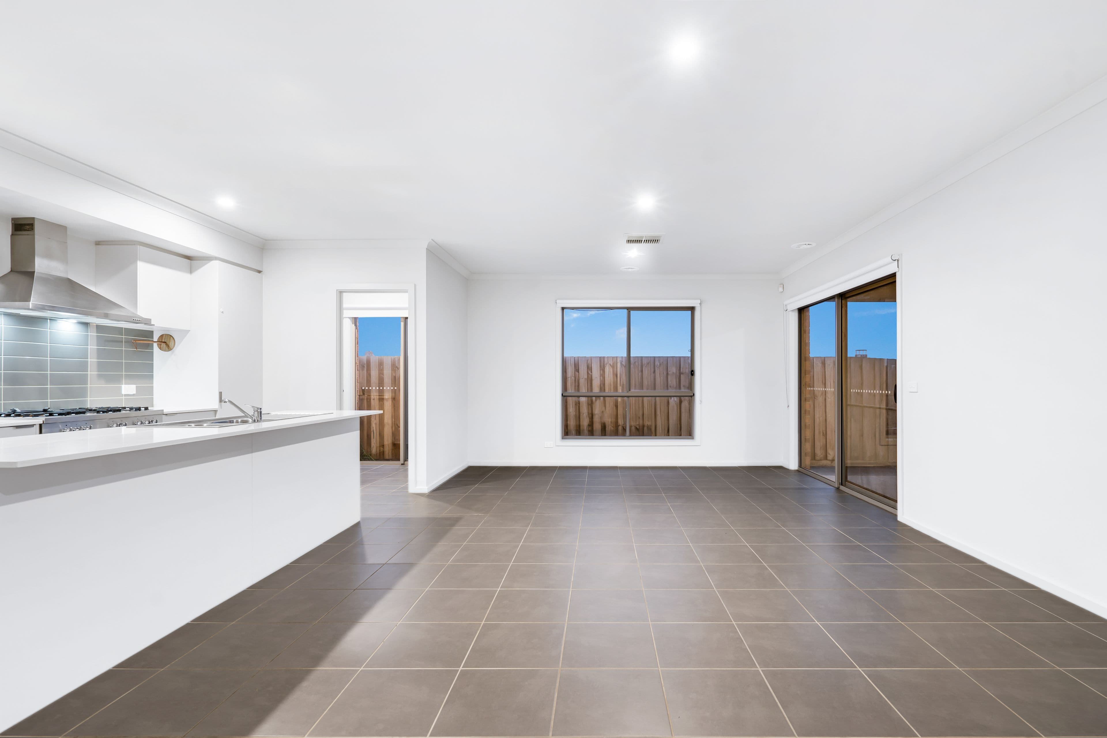 18 Driftwood Street, AINTREE VIC 3336, Aintree - Thumbnail 5