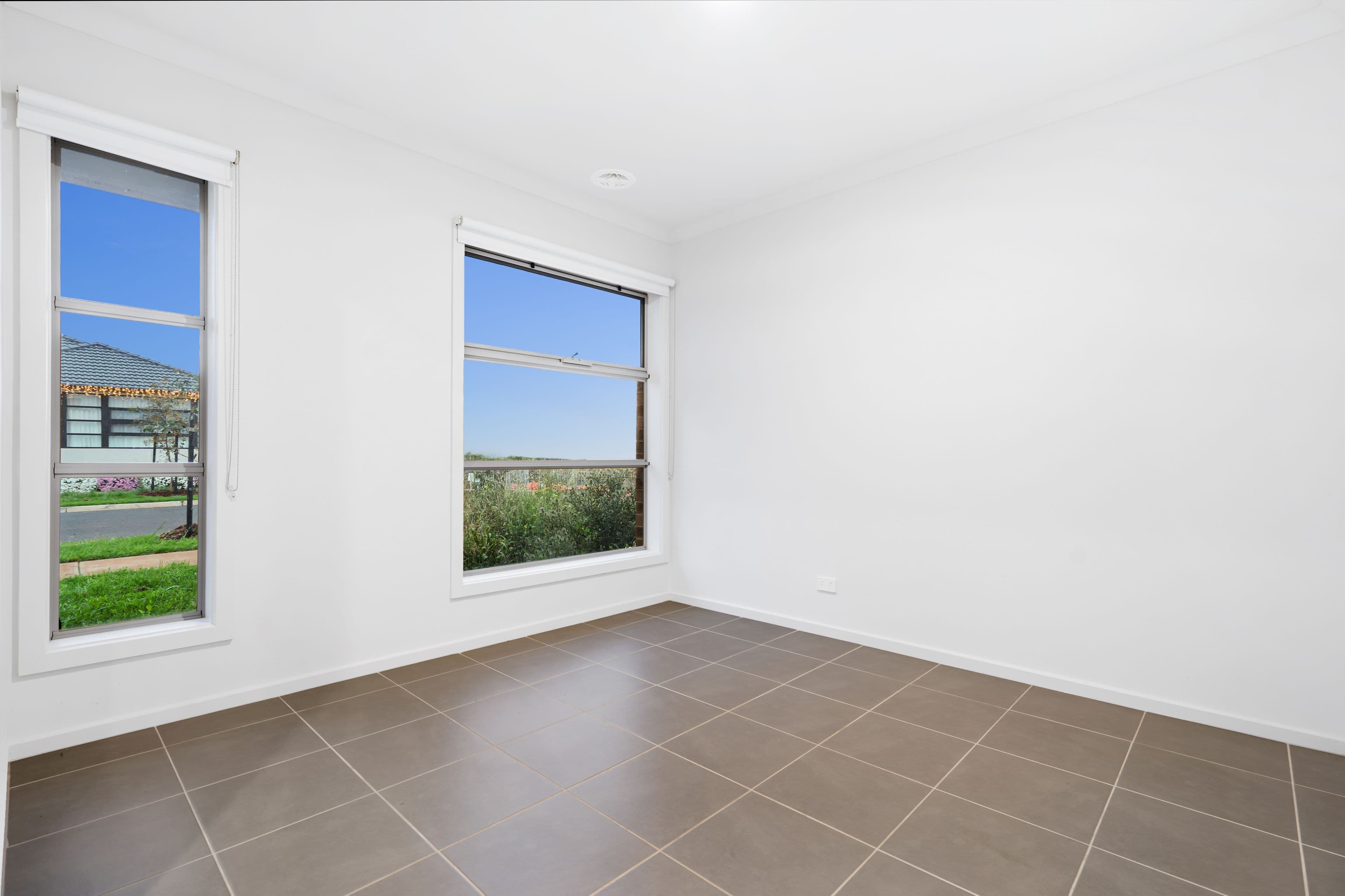 18 Driftwood Street, AINTREE VIC 3336, Aintree - Thumbnail 6