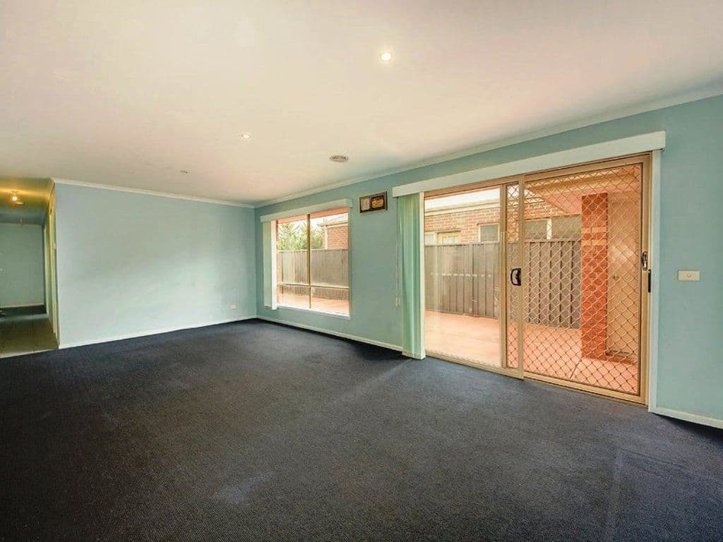37 Klippel Way, Caroline Springs VIC 3023, Caroline Springs - Thumbnail 2