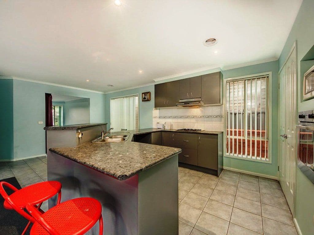 37 Klippel Way, Caroline Springs VIC 3023, Caroline Springs - Thumbnail 5