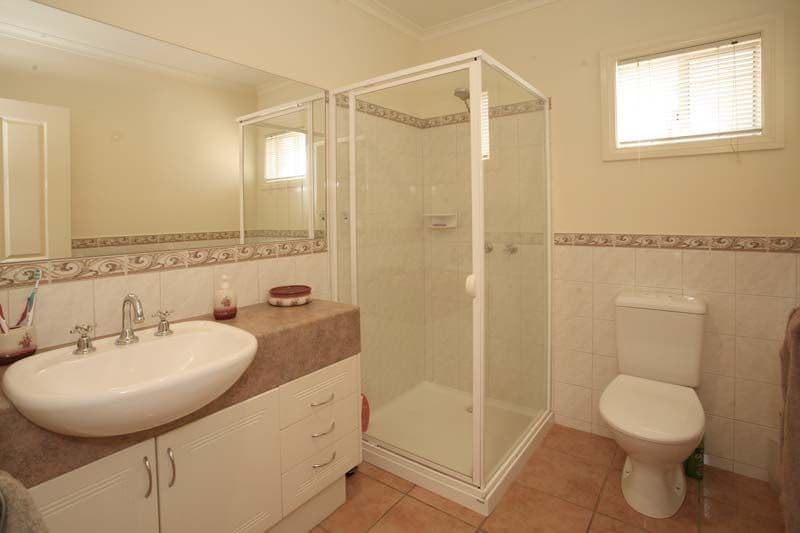 17 Landridge Street, GLEN WAVERLEY VIC 3150, Glen Waverley - Thumbnail 7