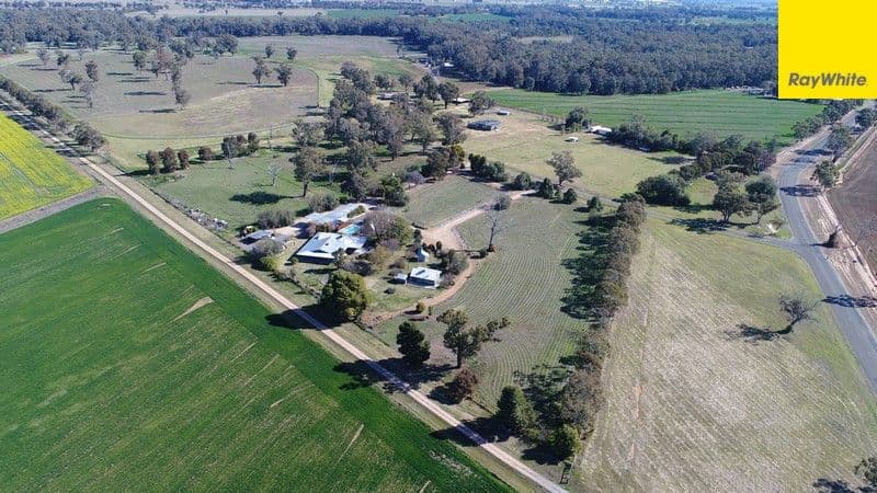 "Killara" 21 Copeland Parade, Bedgerebong NSW 2871, Bedgerabong - Image 1