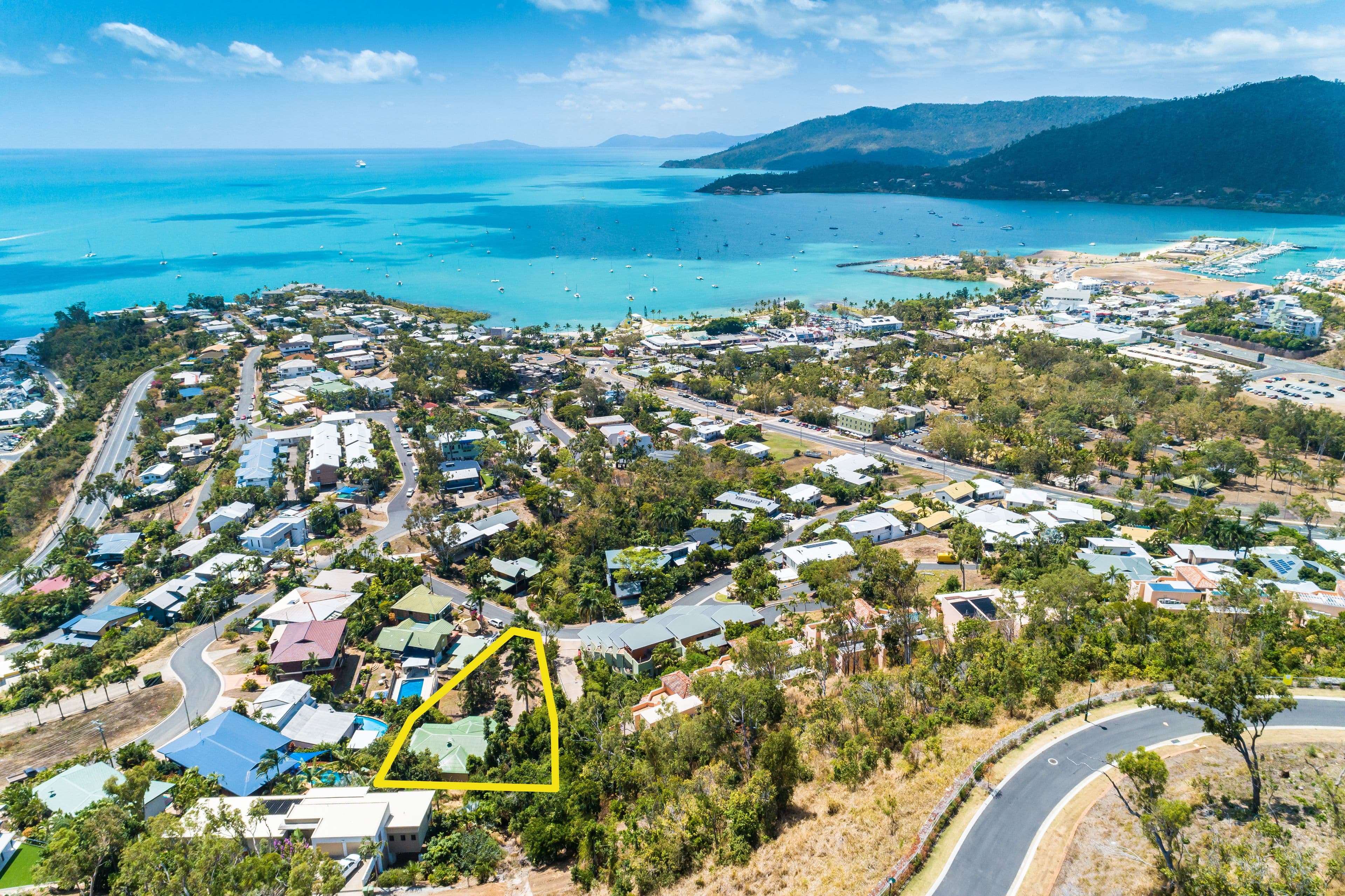 4 Orana Street, Airlie Beach QLD 4802, Airlie Beach - Thumbnail 2