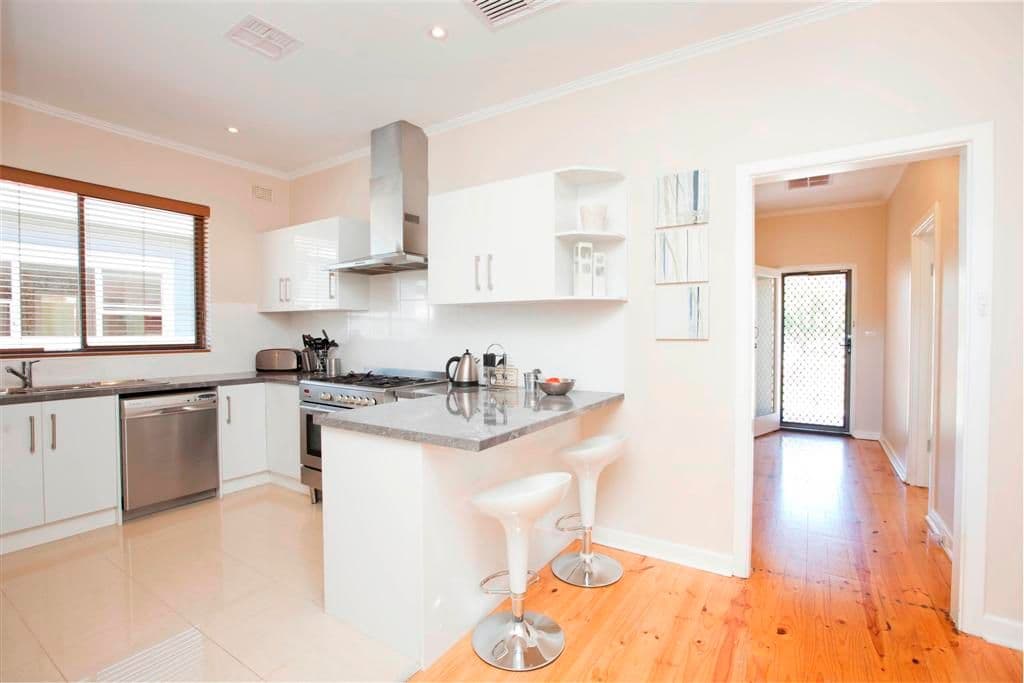 7 Swansea Street, LARGS NORTH SA 5016, Largs North - Thumbnail 3