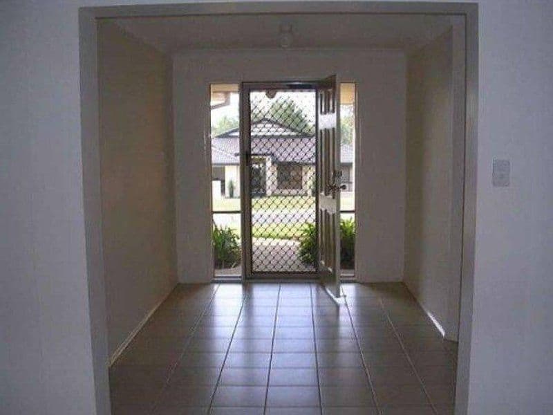 37 Oakwood Road, Warner QLD 4500, Warner - Thumbnail 2