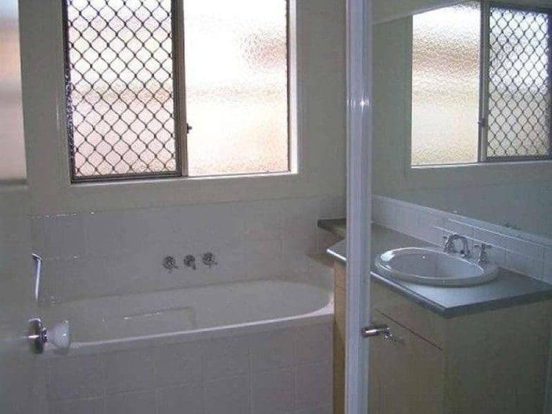 37 Oakwood Road, Warner QLD 4500, Warner - Thumbnail 4
