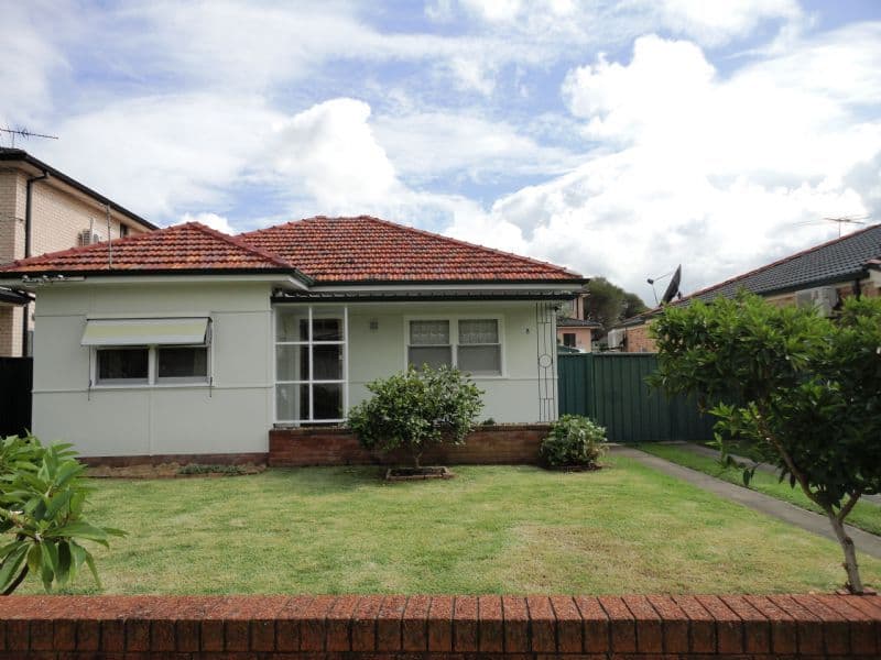 8 Linda Street, FAIRFIELD HEIGHTS NSW 2165, Fairfield Heights - Image 1