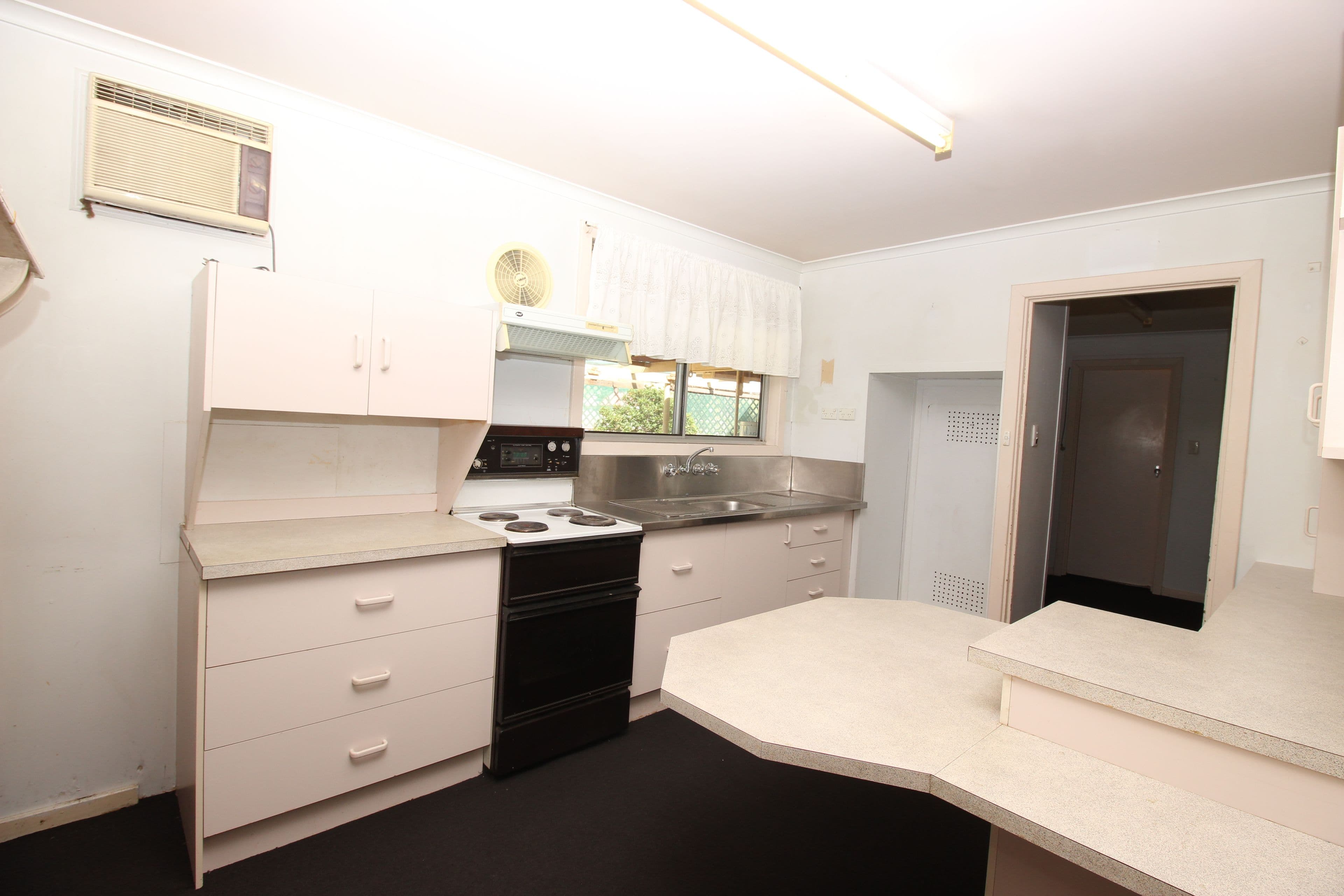 7 Kirby Street, Waikerie SA 5330, Waikerie - Thumbnail 3