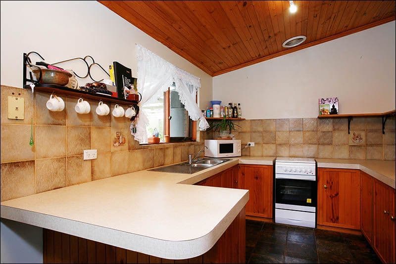 18 Holder Road, VICTOR HARBOR SA 5211, Victor Harbor - Thumbnail 2