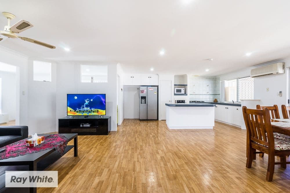 11 Rainier Close, Ballajura WA 6066, Ballajura - Thumbnail 2