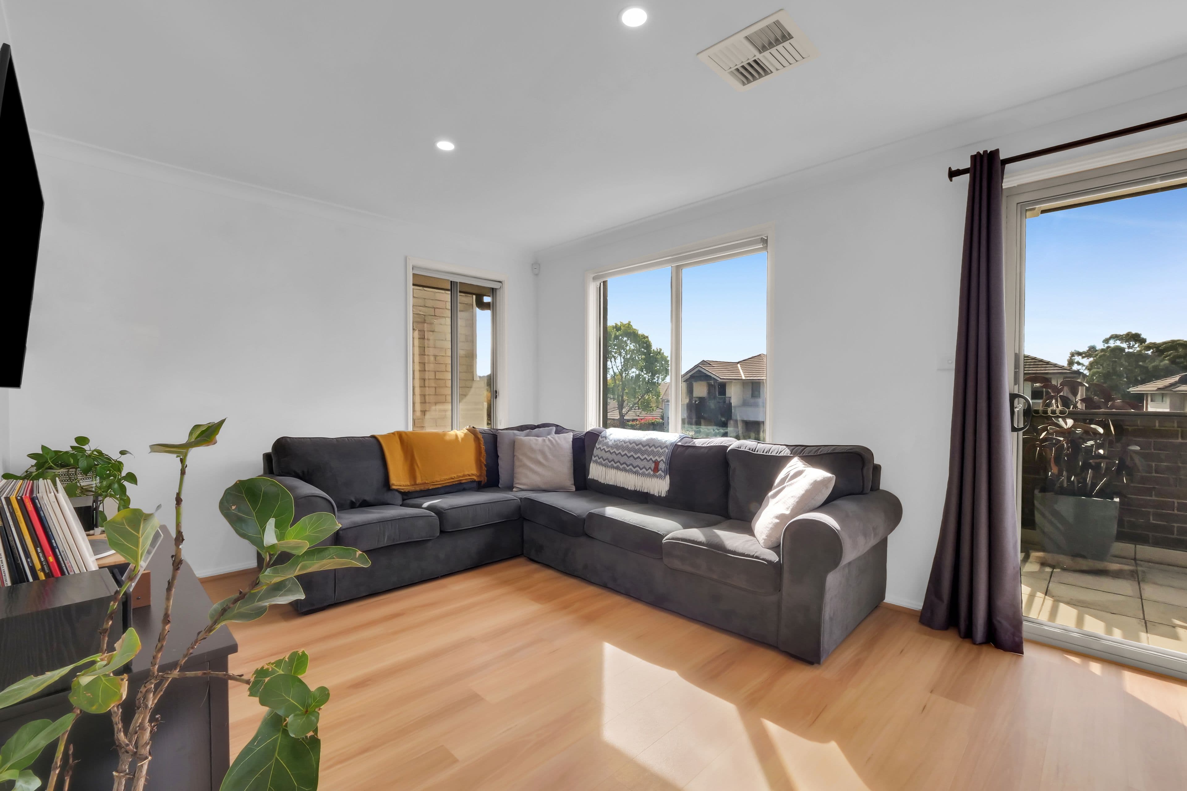 36 Carlton Road, Campbelltown NSW 2560, Campbelltown - Thumbnail 4