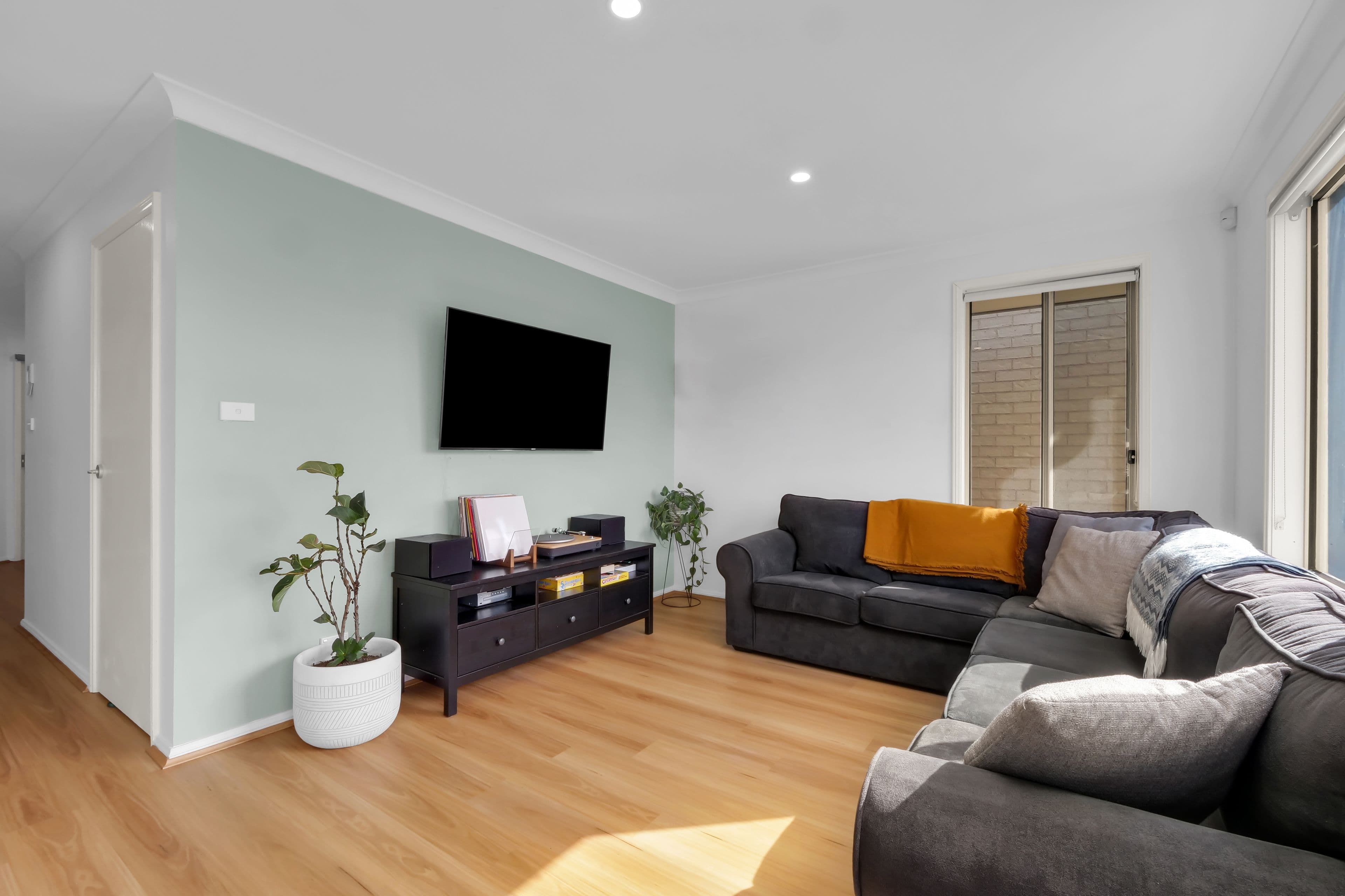 36 Carlton Road, Campbelltown NSW 2560, Campbelltown - Thumbnail 5