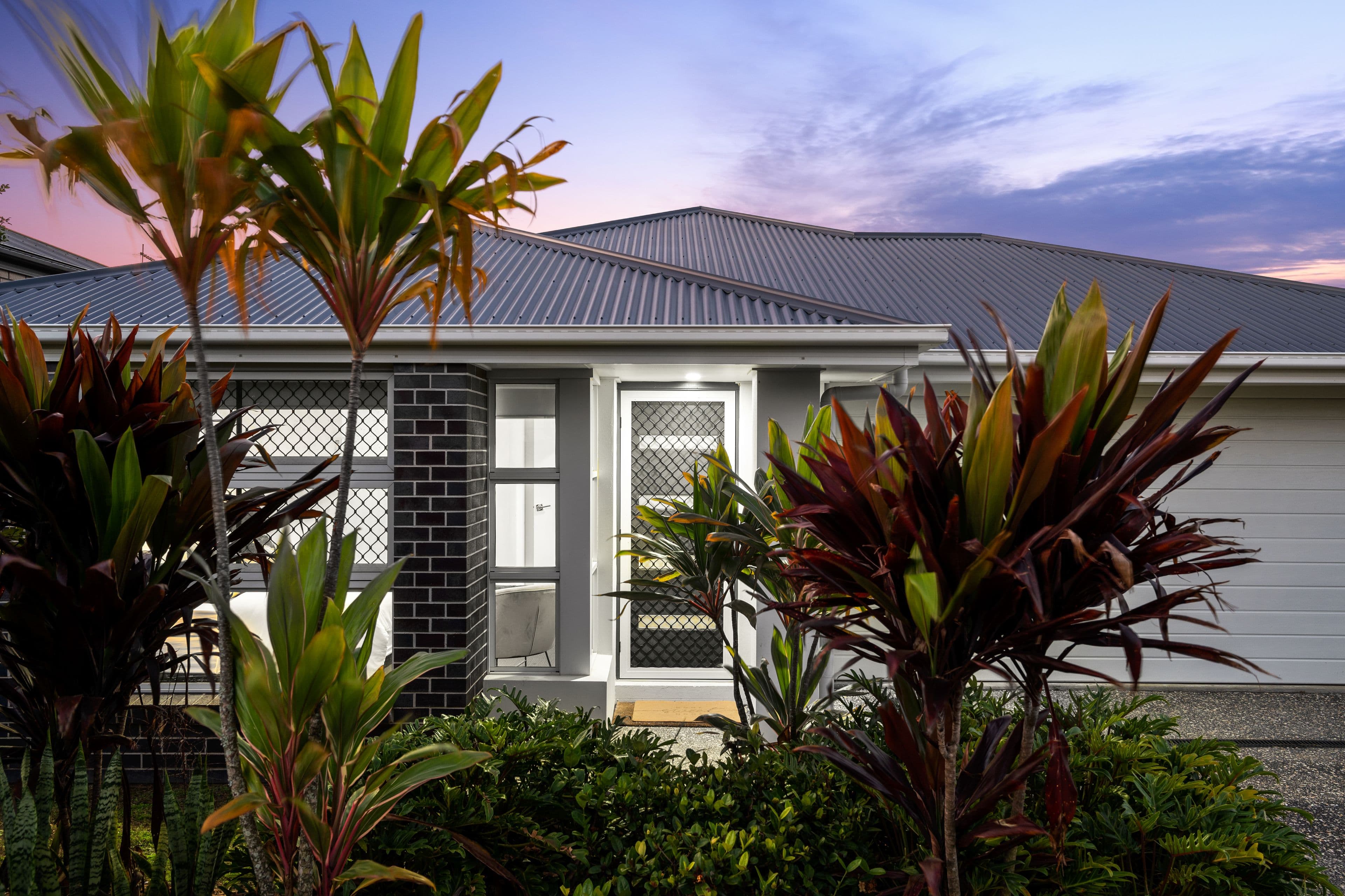 16 Lashmar Street, South Ripley QLD 4306, South Ripley - Thumbnail 2