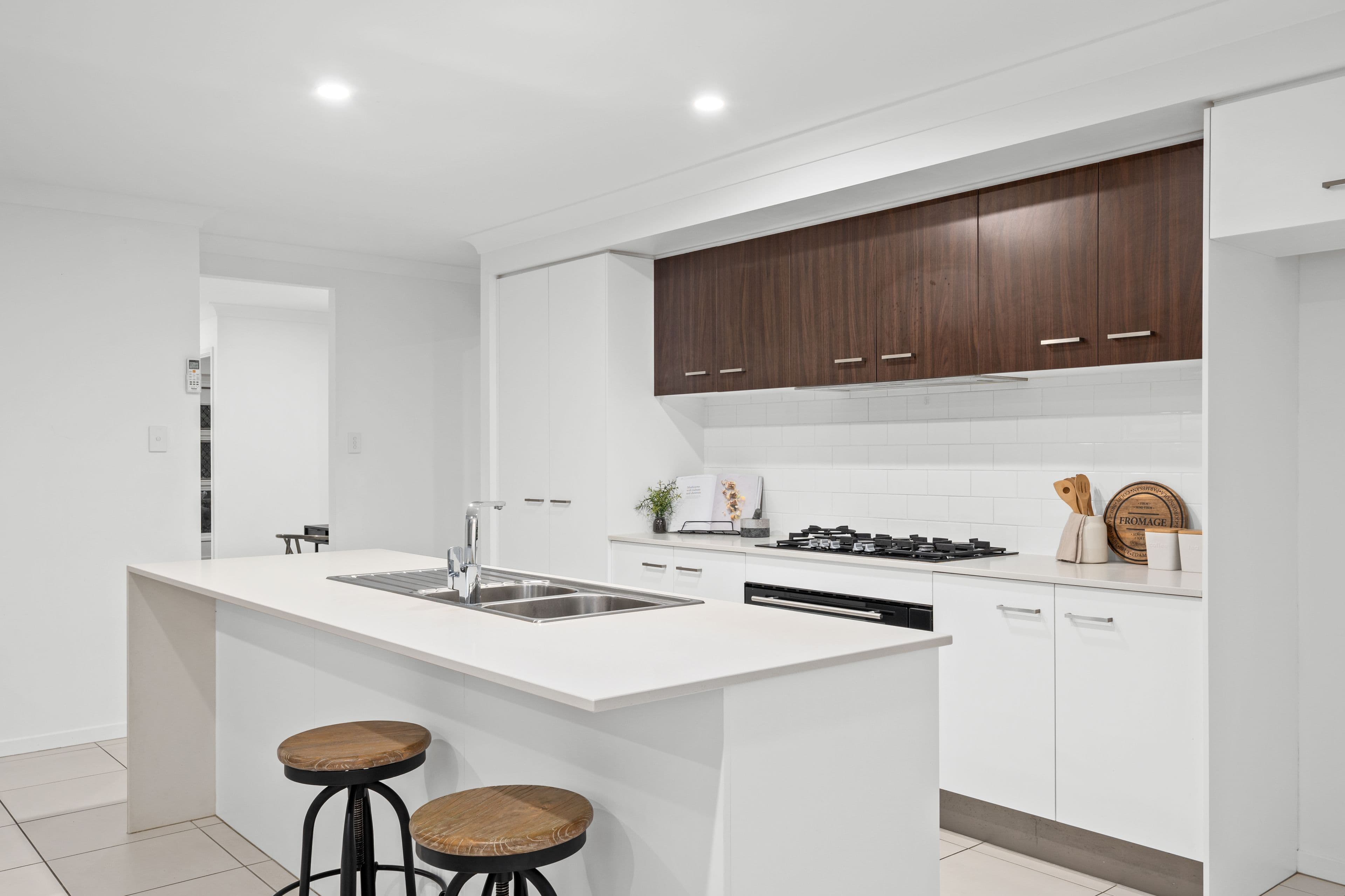 16 Lashmar Street, South Ripley QLD 4306, South Ripley - Thumbnail 4