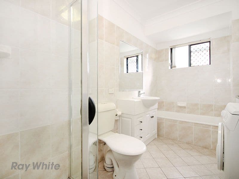 35 Depper Street, ST LUCIA QLD 4067, St Lucia - Thumbnail 6