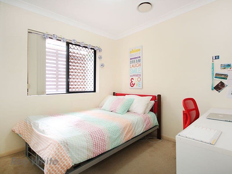 35 Depper Street, ST LUCIA QLD 4067, St Lucia - Thumbnail 7