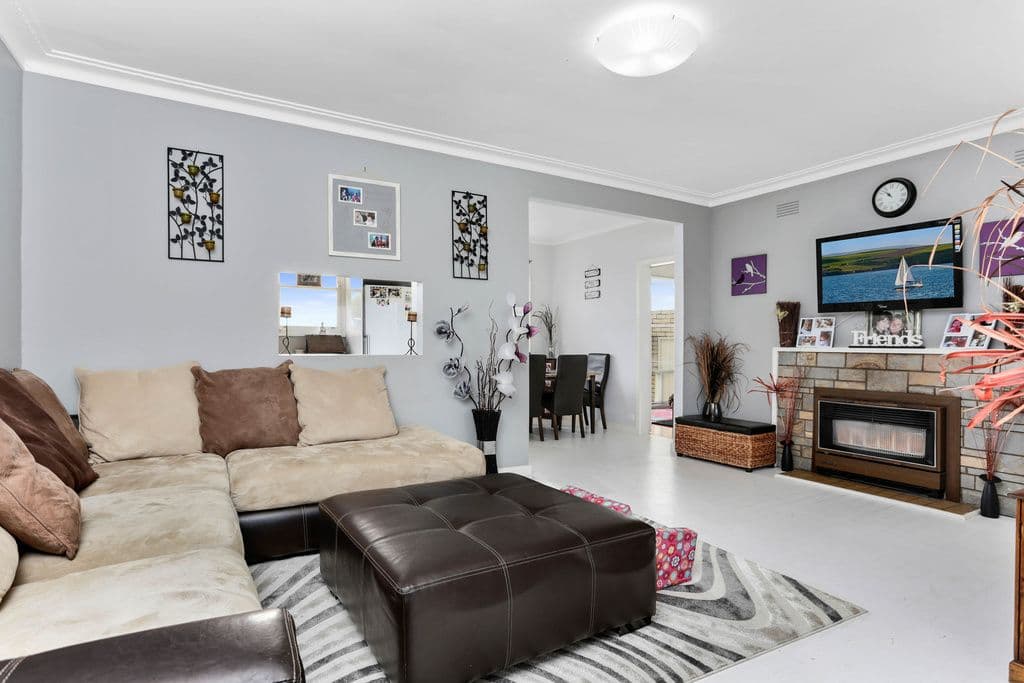 22 St James Crescent, Warrnambool VIC 3280, Warrnambool - Thumbnail 2