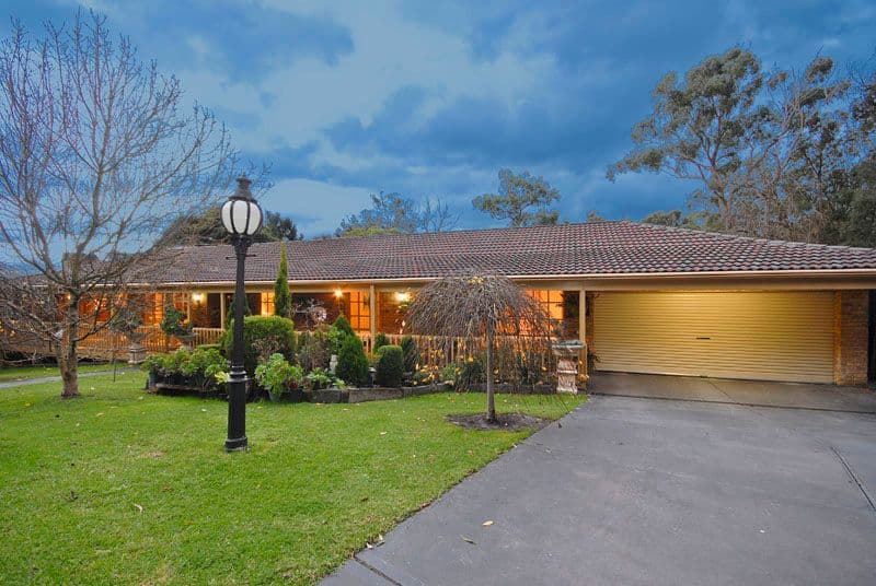 33 Heathfield Grove, MONTROSE VIC 3765, Montrose - Image 1